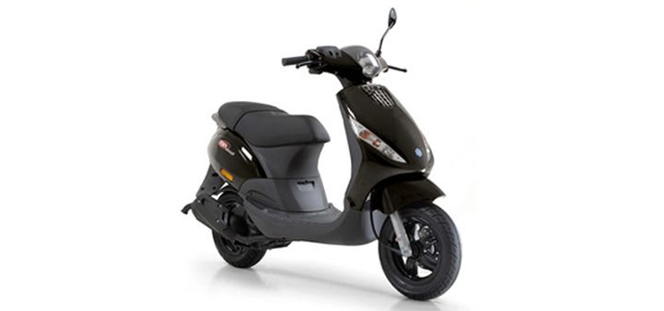 Pièces détachées Piaggio Zip 2000 4 temps AC noir brillant 94