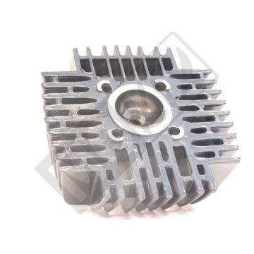 CULASSE JUSQU'À A35 SOINS DE LA MOUSTACHE