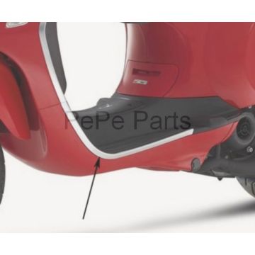 Bordure repose pied gauche chromé Vespa Primavera/Sprint 50-125-150 673640 original