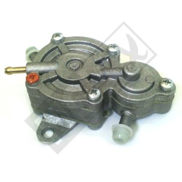 POMPE À ESSENCE PEU