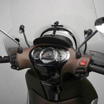 Kit de montage pare-brise haut Piaggio Beverly 2010->